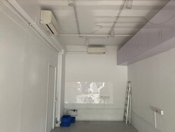 Cheap HDB half shop, avail soon, suit service trades (D20), Shop House #519137601